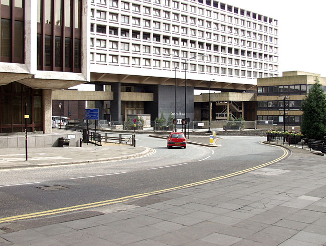Swan_House_Bank_From_Pilgrim