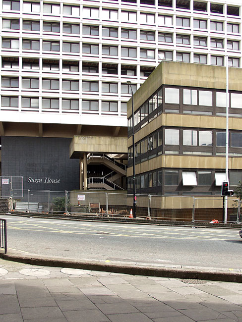 Swan_House_From_Mosley